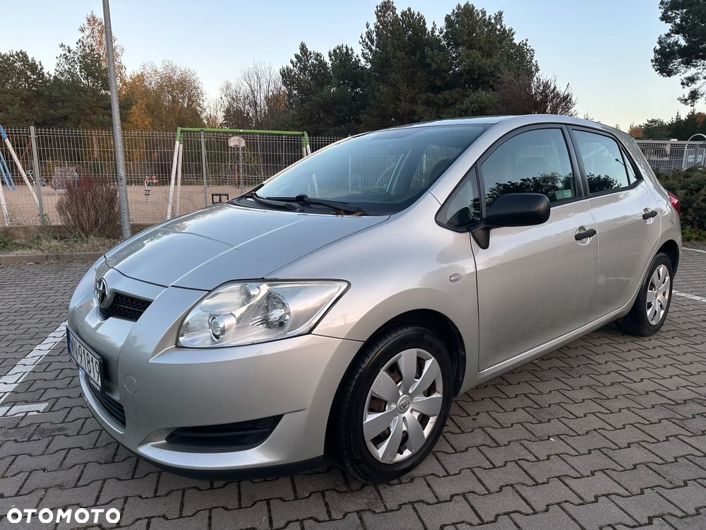 Toyota Auris 2008 photo 3