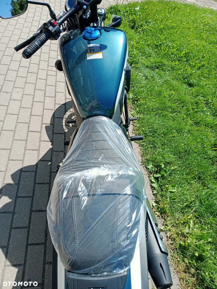 Junak M18 - 8