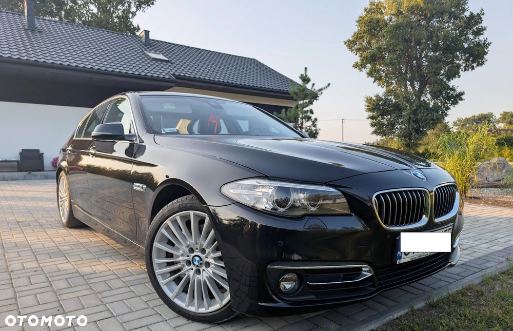 BMW Seria 5 525d xDrive Luxury Line - 4