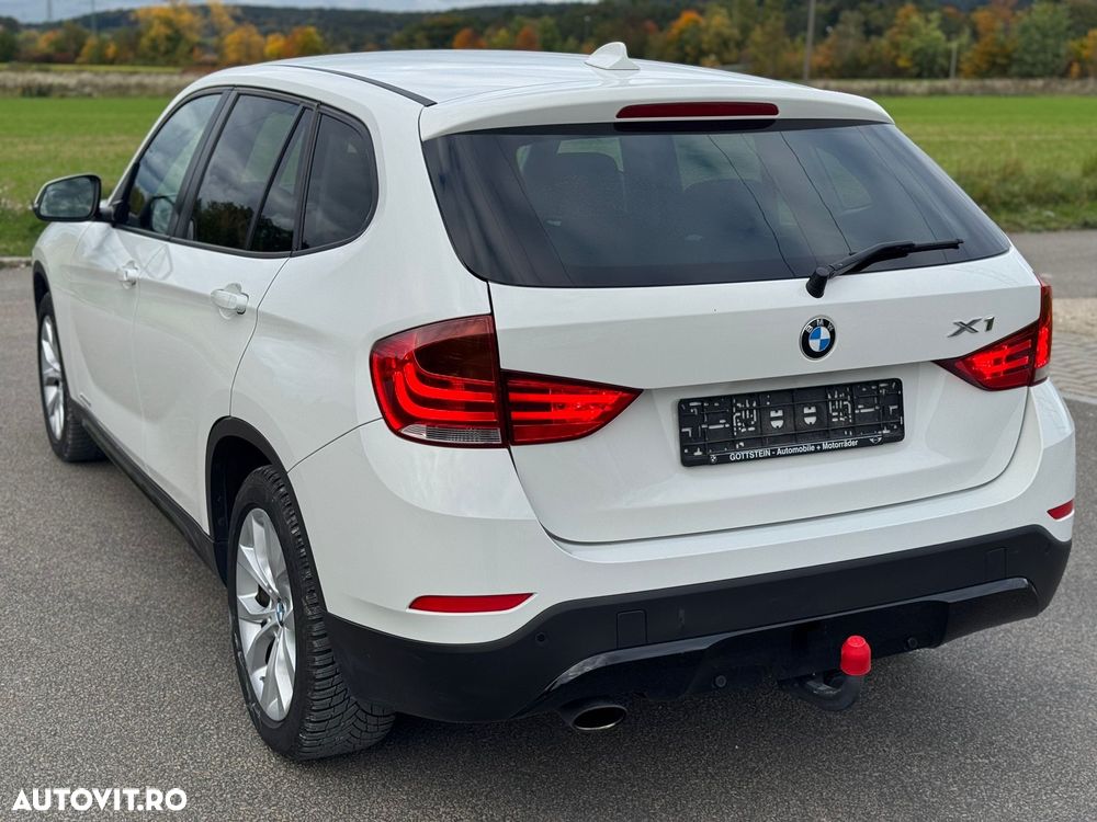 BMW X1 xDrive20d Aut. Sport Line - 4