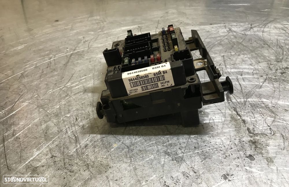 CAIXA DE FUSIVEIS CITROEN / PEUGEOT 206 307 BSM B4 9644038580 - 2
