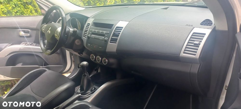 Mitsubishi Outlander 2.0 2WD Edition - 11