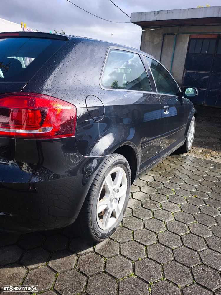 Audi A3 1.6 TDI Attraction - 5