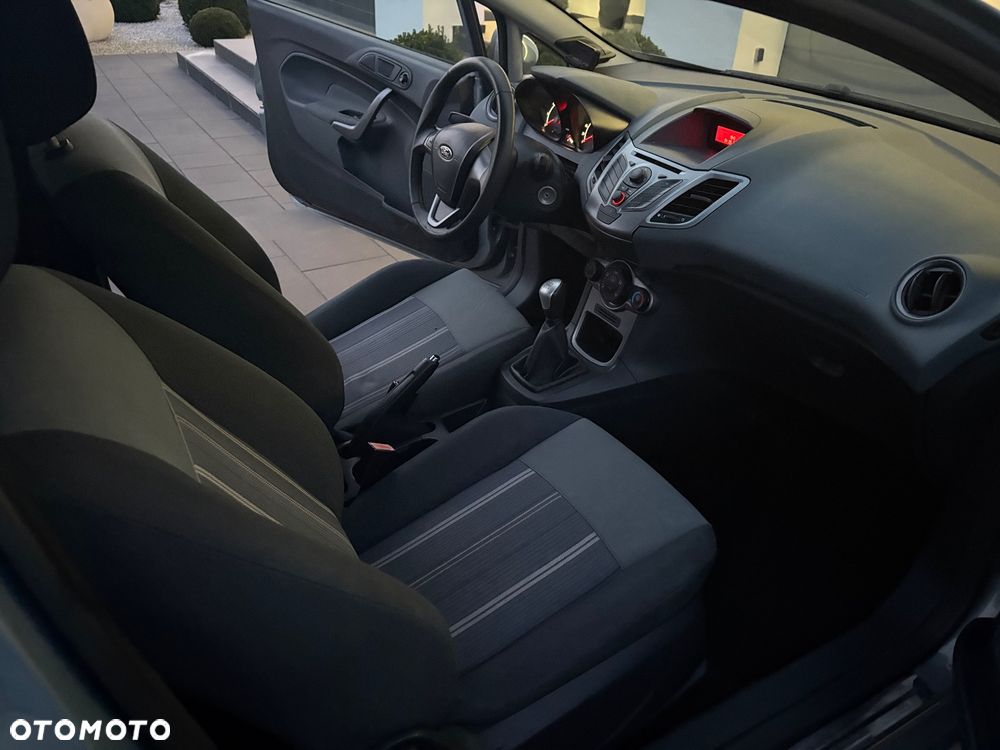 Ford Fiesta 1.25 Trend Edition - 11