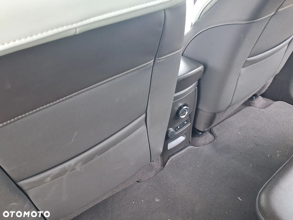Renault Espace 1.6 dCi Energy Initiale Paris EDC 7os - 20