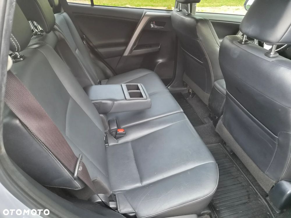 Toyota RAV4 2.0 D-4D 4x2 Start-Stop Edition - 4