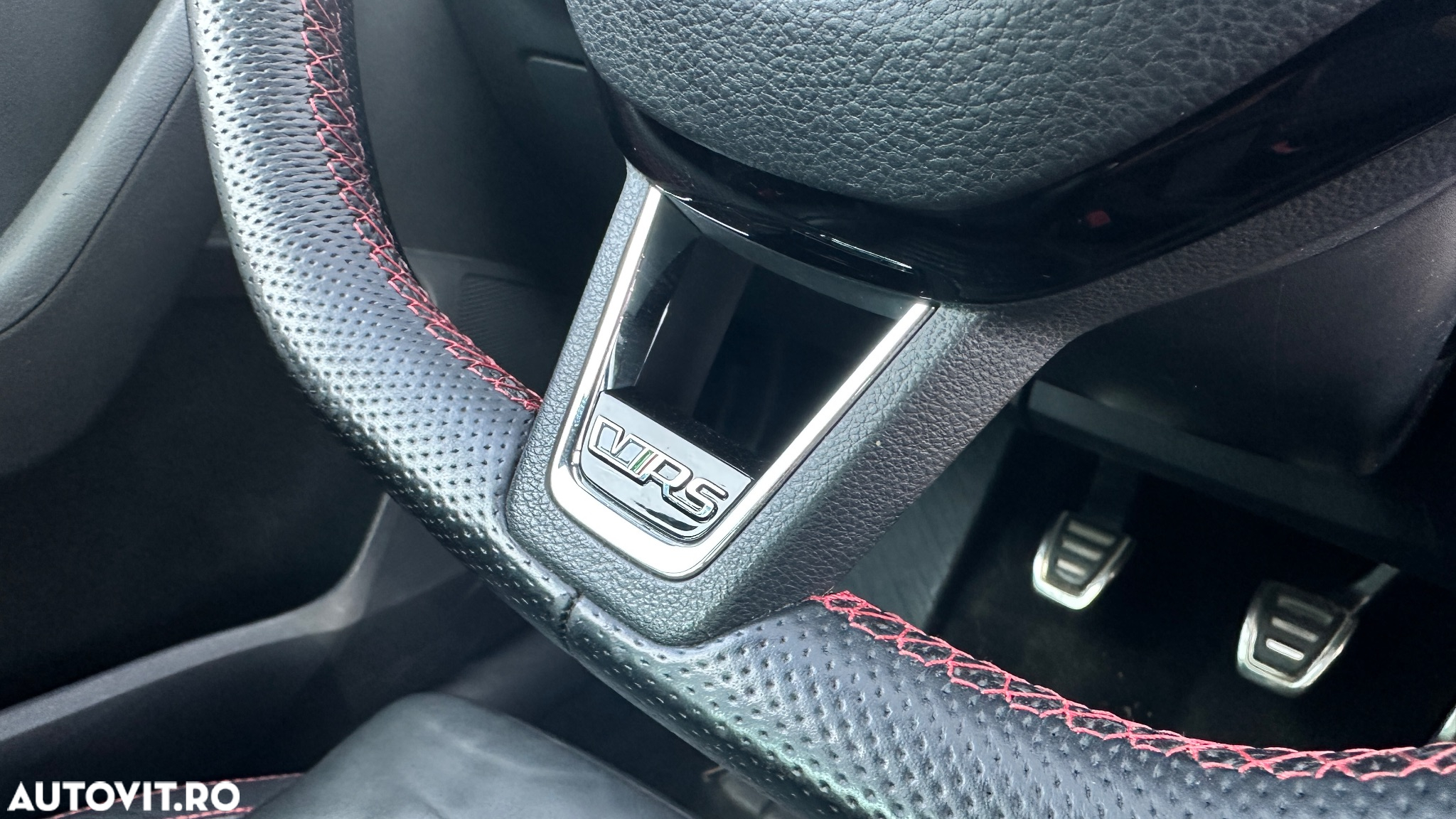 Skoda Octavia Combi 2.0 TDI (Green tec) RS - 13