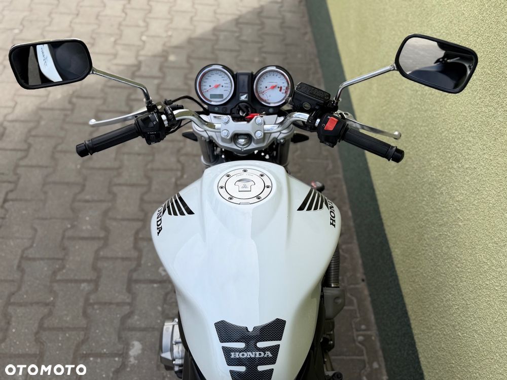 Honda Hornet - 36