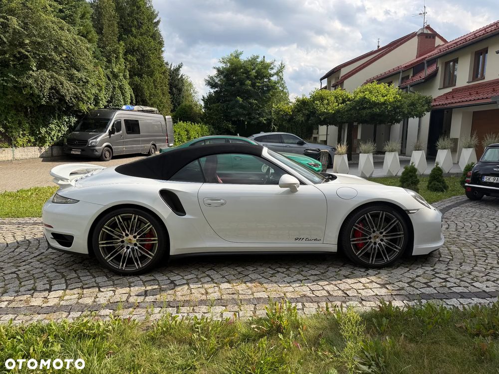 Porsche 911 Turbo - 7