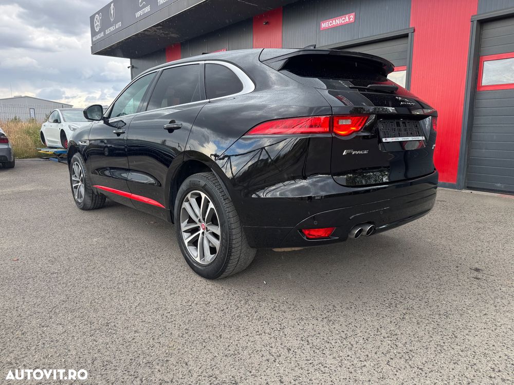 Jaguar F-Pace 2016 photo 5