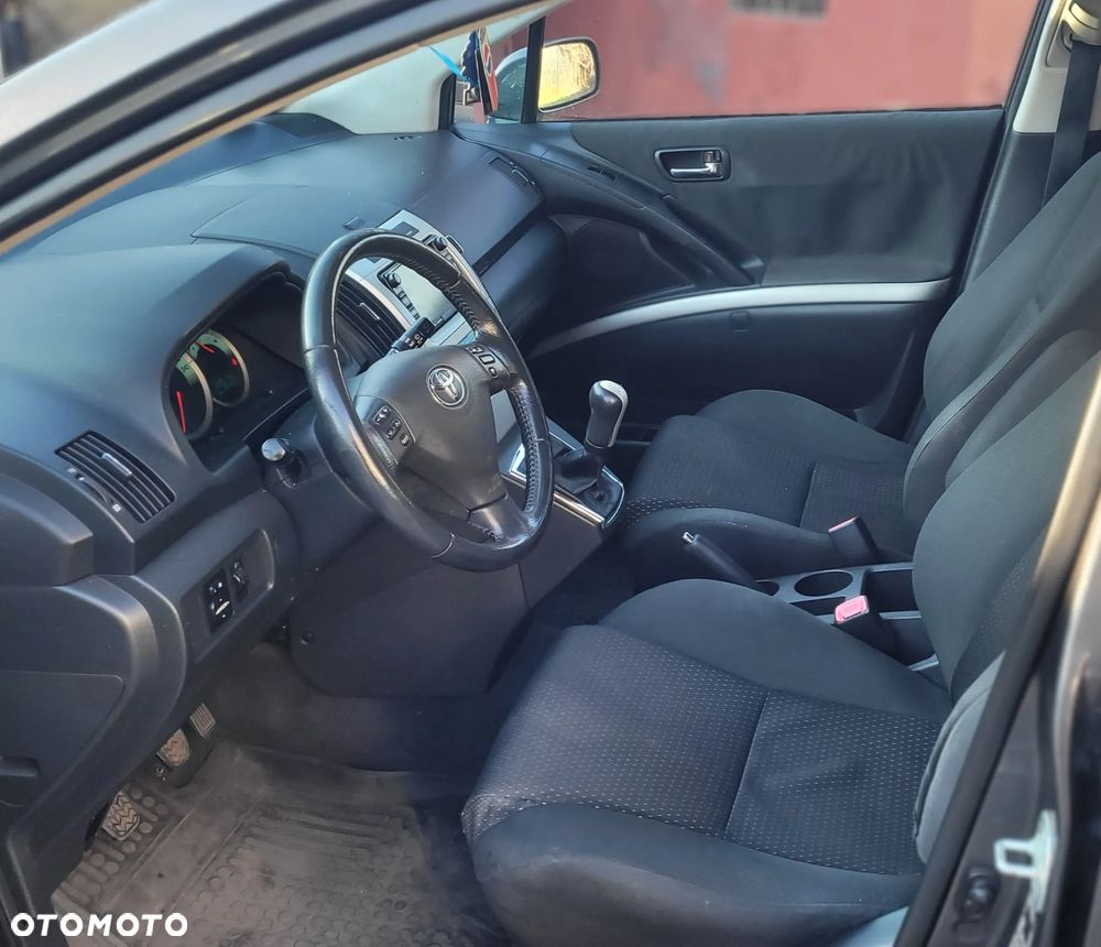 Toyota Corolla Verso 1.8 Premium 7os - 8