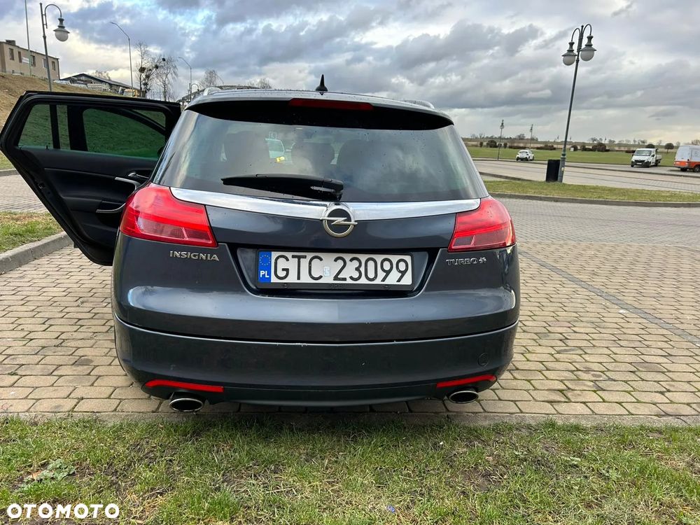 Opel Insignia 2.0 T Cosmo 4x4 - 8