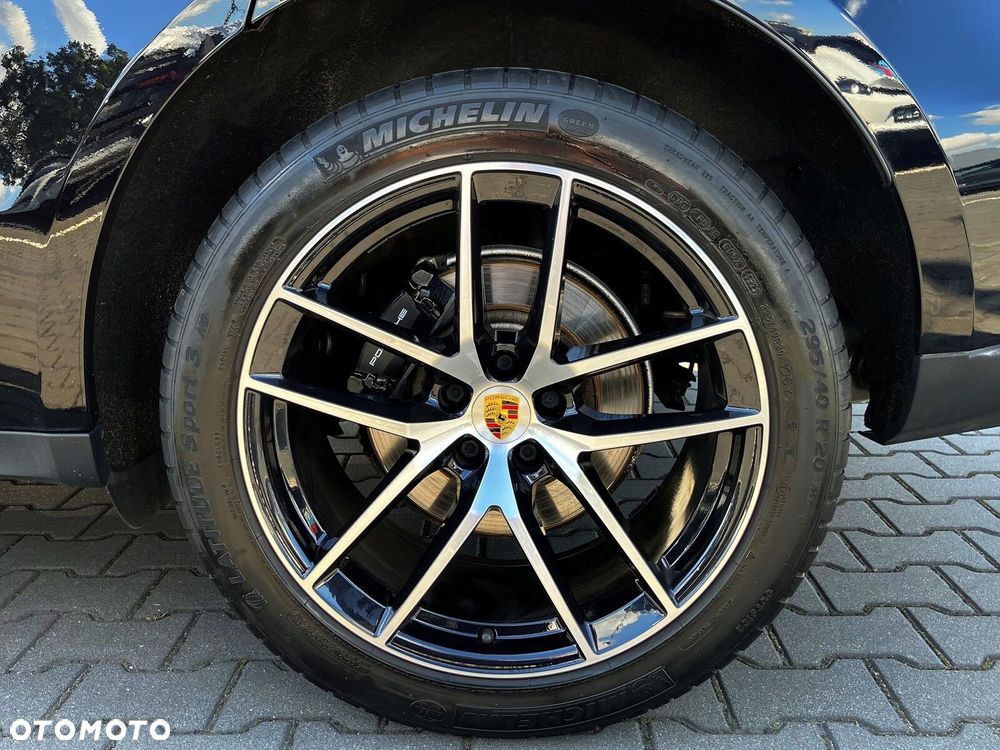 Porsche Macan - 11