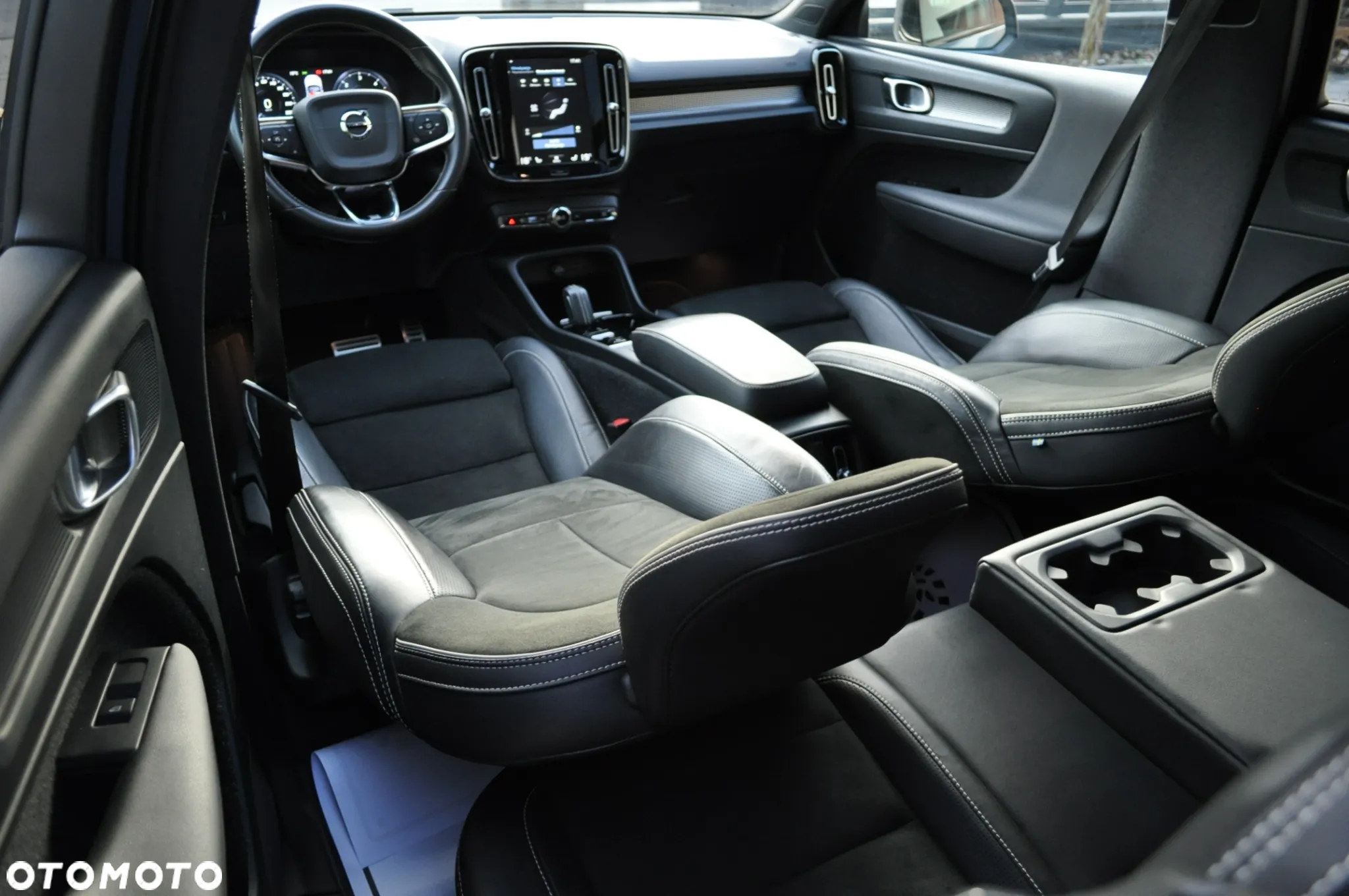 Volvo XC 40 D3 R-Design - 31