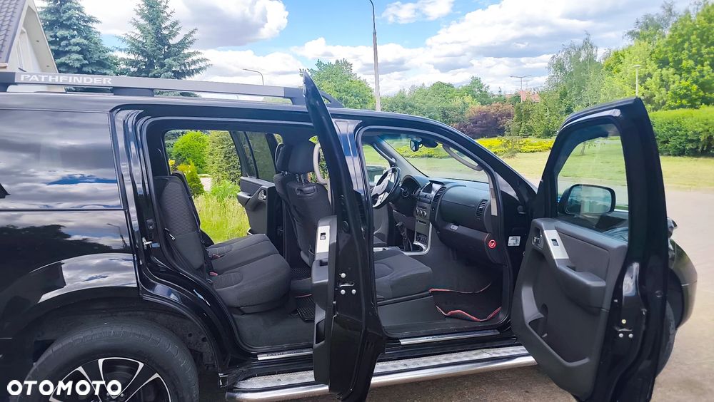Nissan Pathfinder 2.5 dCi Premium - 38