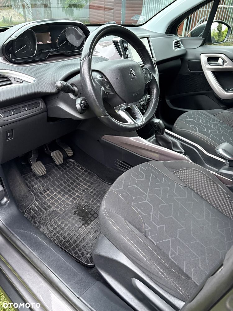 Peugeot 2008 - 14