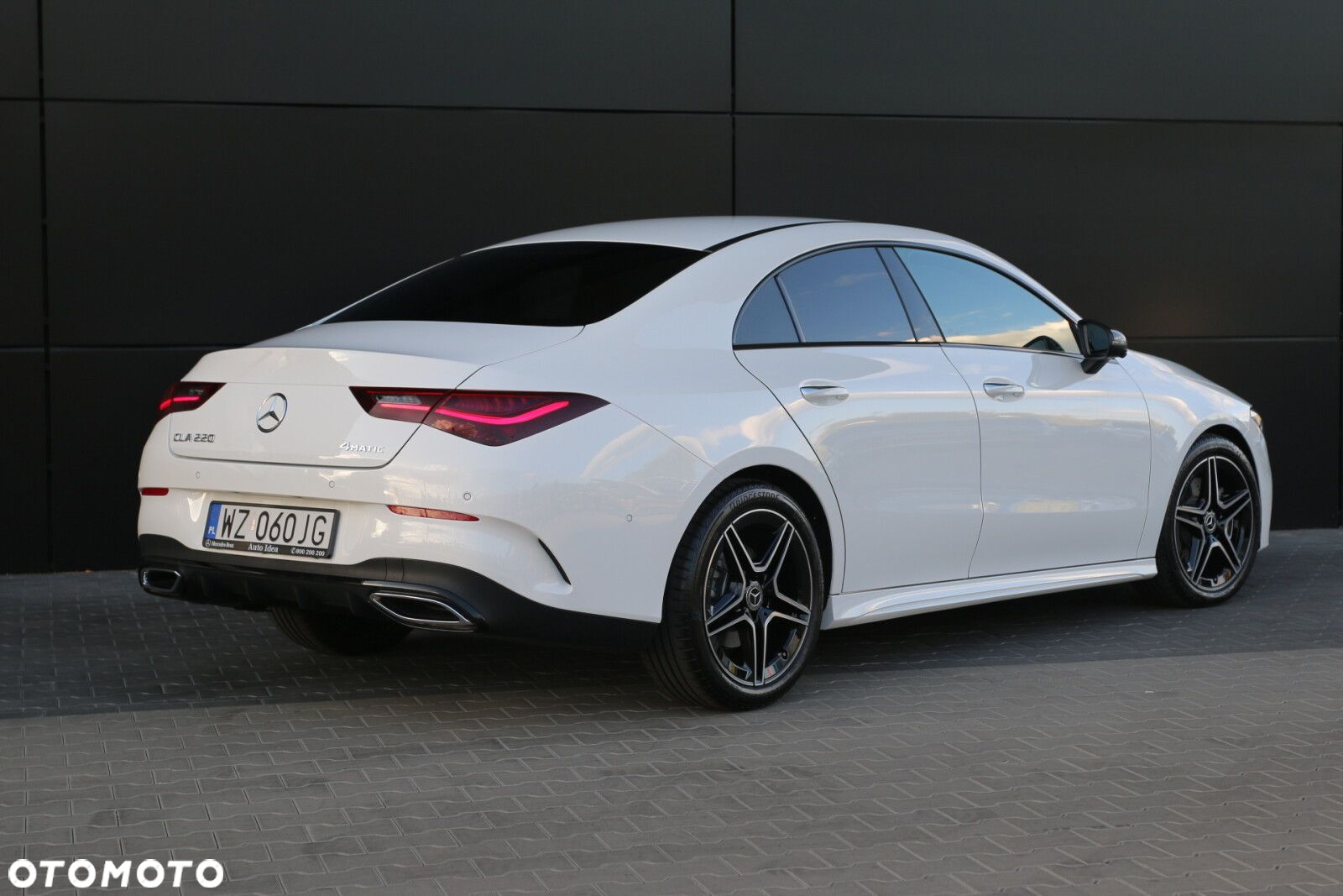 Mercedes-Benz CLA 220 4-Matic AMG Line 7G-DCT - 6