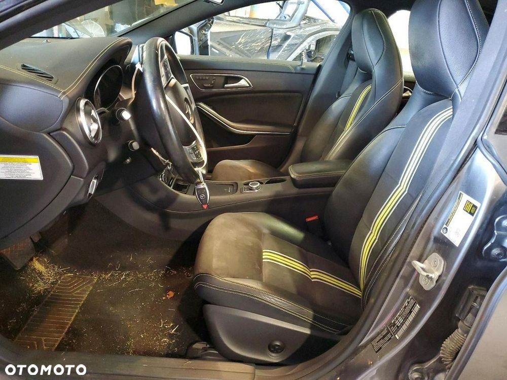 Mercedes-Benz CLA 250 4Matic 7G-DCT AMG Line - 7