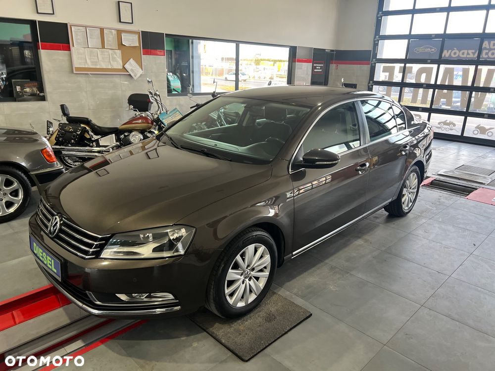 Volkswagen Passat 1.6 TDI (BlueMotion Technology) Comfortline - 4