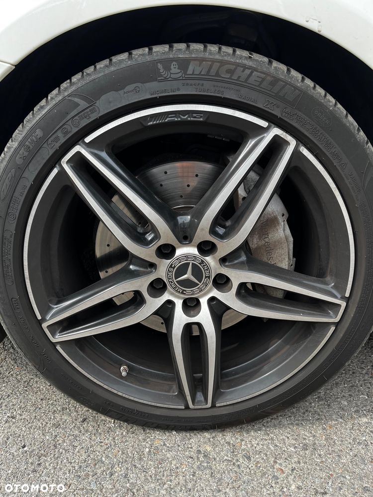 Mercedes-Benz Klasa E 220 d 4-Matic AMG - 9