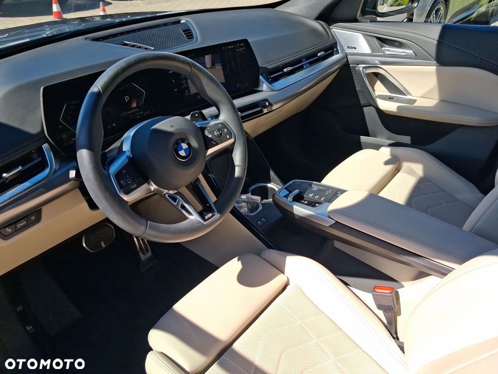 BMW X1 - 10