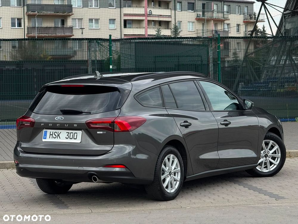 Ford Focus SW 1.0 EcoBoost Hybrid TITANIUM X - 13