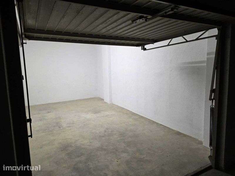 Garagem para arrendamento - Grande imagem: 3/6