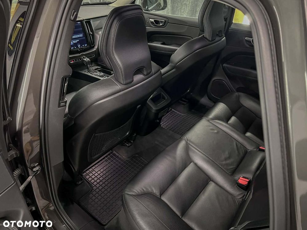 Volvo XC 60 D4 SCR Inscription - 8