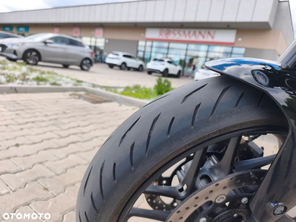 Yamaha XSR - 12