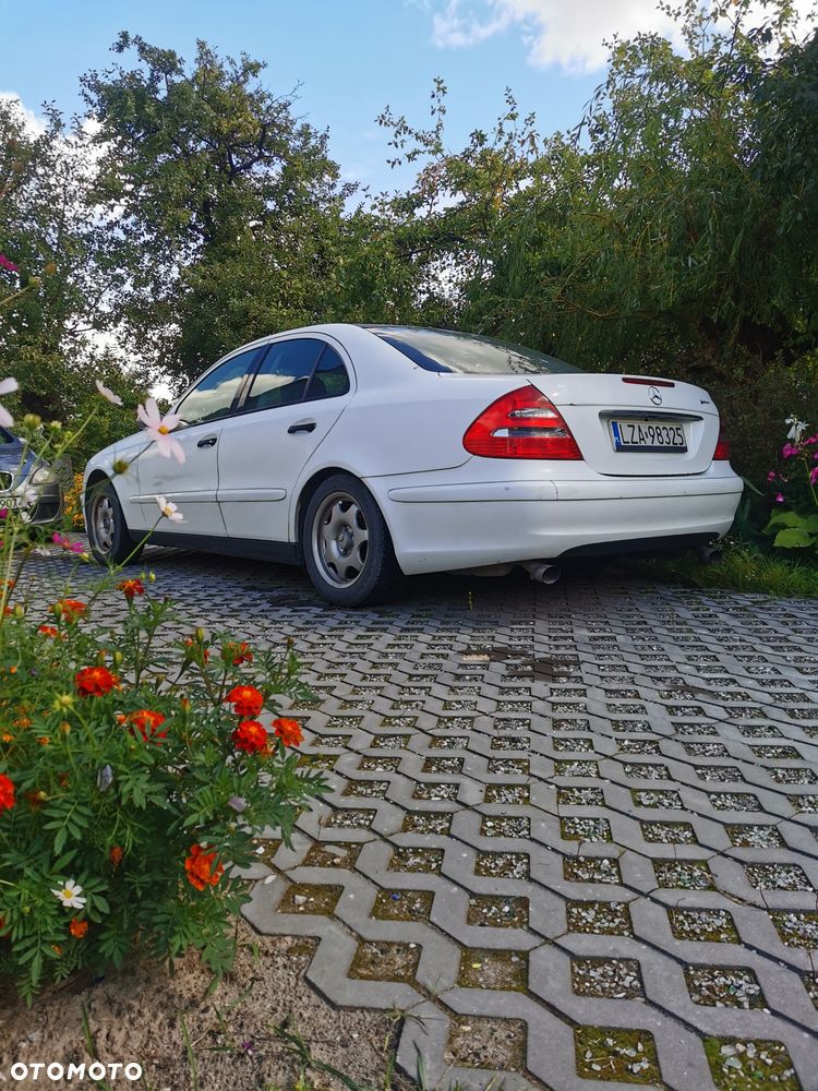 Mercedes-Benz Klasa E - 1