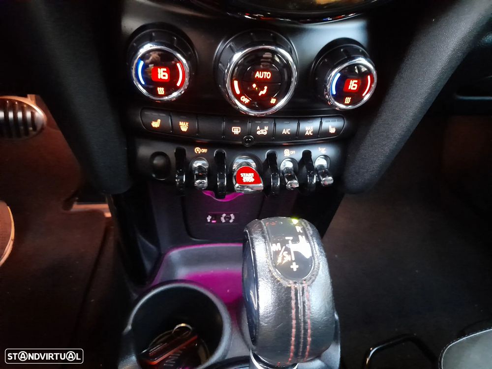 MINI 3 Portas John Cooper Works Auto Desportiva - 14