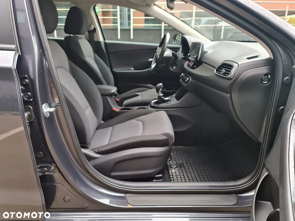 Hyundai i30 1.5 DPI Modern - 12