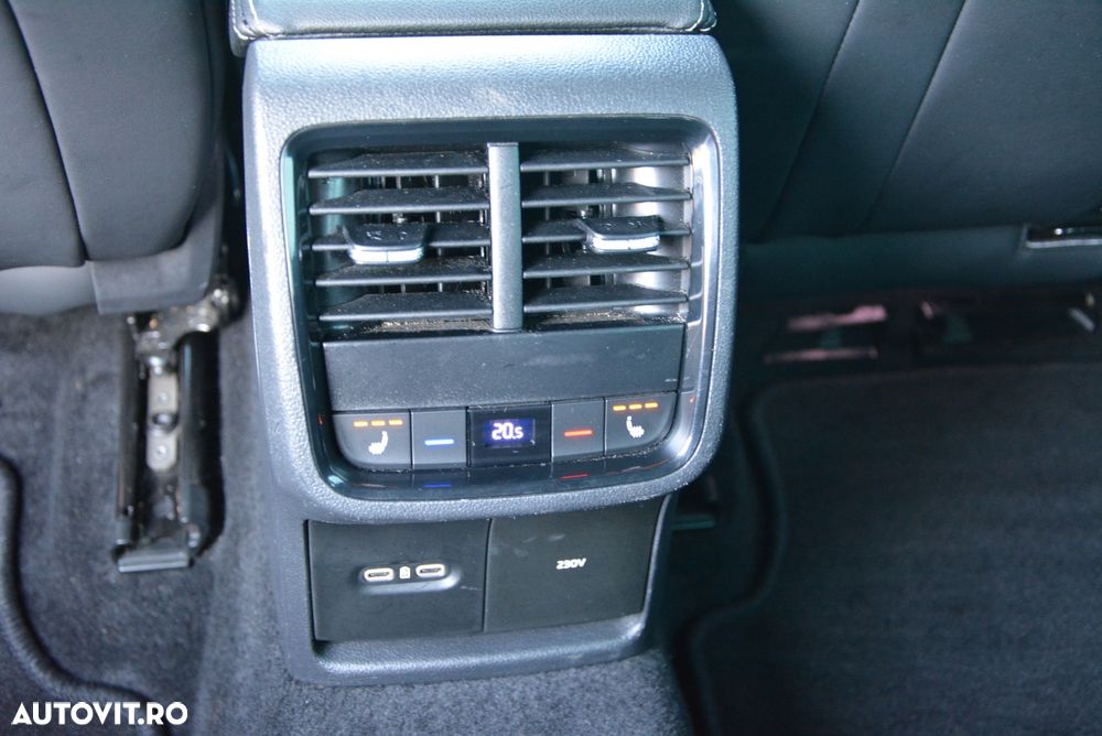 Skoda Octavia 2.0 TDI DSG 4x4 RS Plus - 24