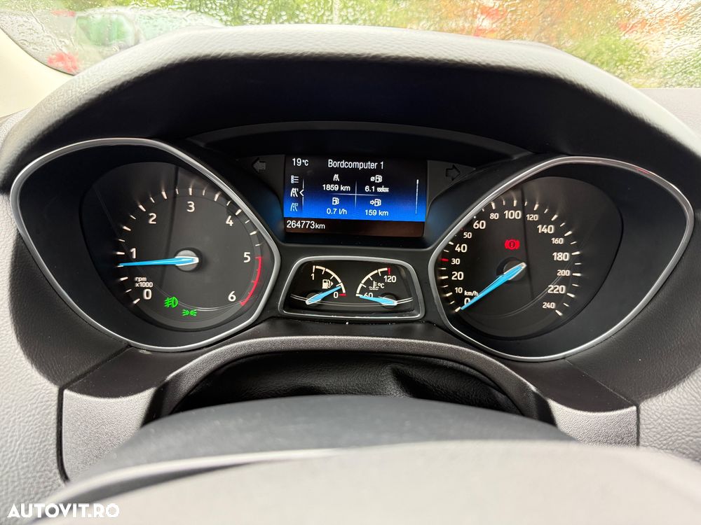 Ford Focus 1.5 EcoBlue Active Business - 12