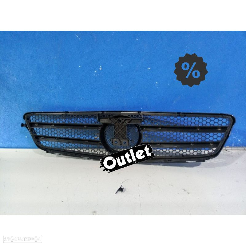 R022019C1 GRELHA FRONTAL MERCEDES W204 07-11 LOOK AMG PRETO BRILHANTE - 4
