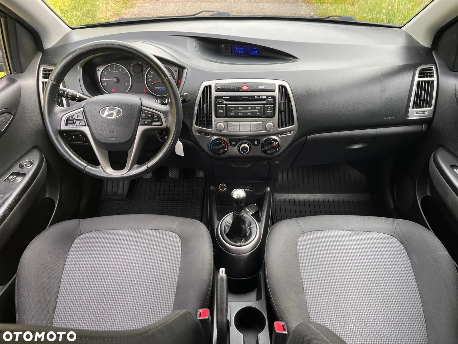 Hyundai i20 blue 1.2 YES Silver - 21