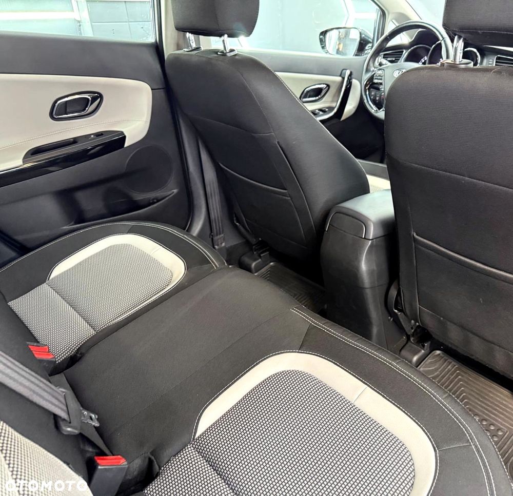 Kia Ceed 1.6 CRDi 128 Platinum Edition - 26