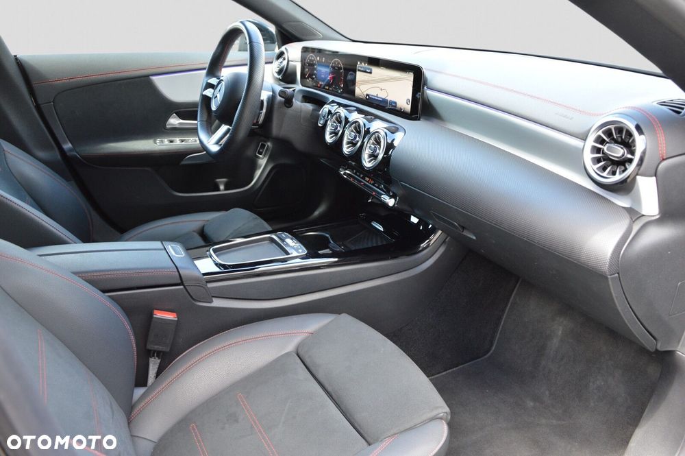 Mercedes-Benz CLA 200 mHEV AMG Line 7G-DCT - 21