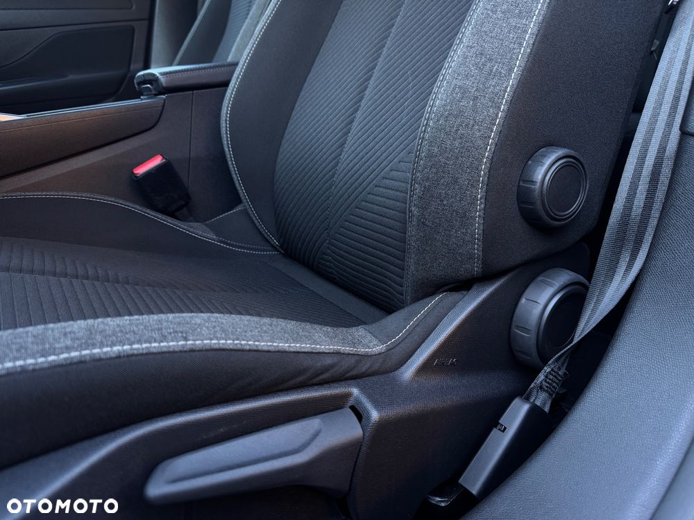 Peugeot 308 1.5 BlueHDi Active Pack Business S&S EAT8 - 24