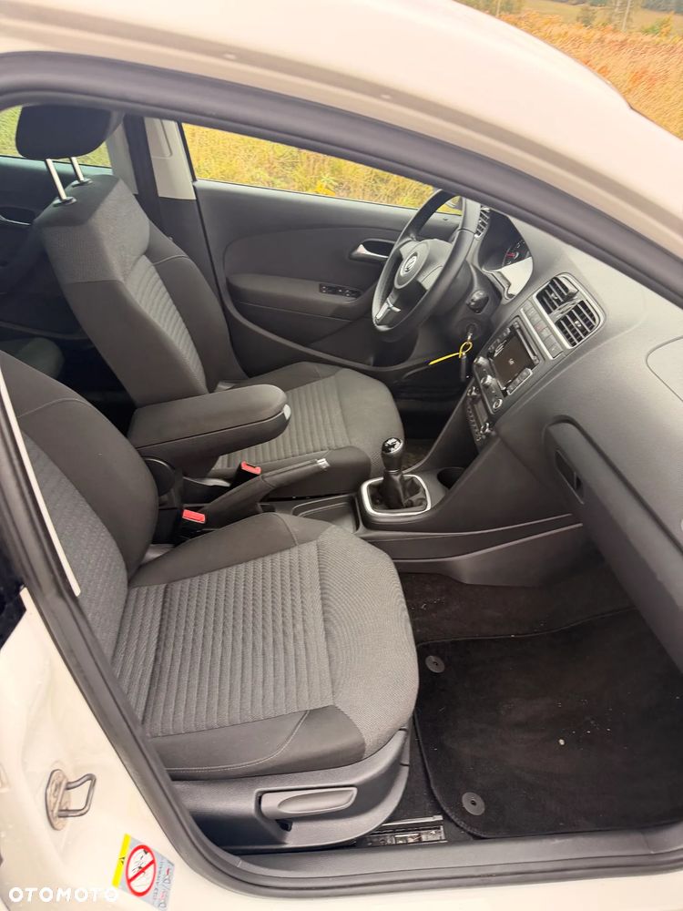 Volkswagen Polo - 6