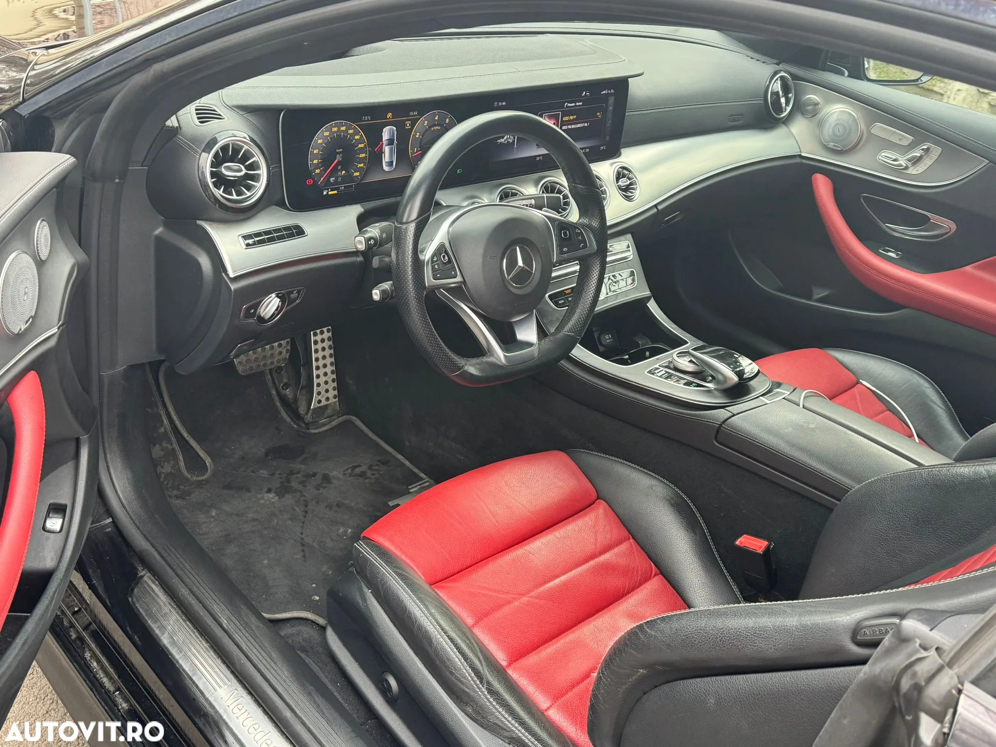 Mercedes-Benz E 300 Coupe 9G-TRONIC AMG Line - 7