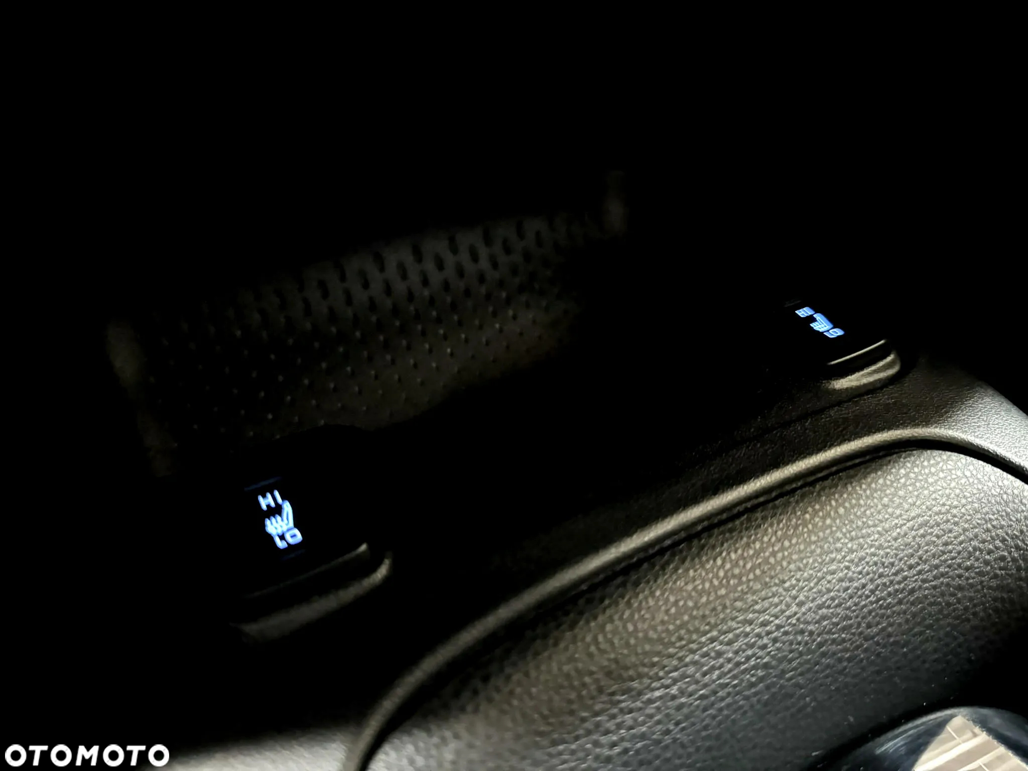 Toyota Corolla 1.8 Hybrid GPF Comfort - 28