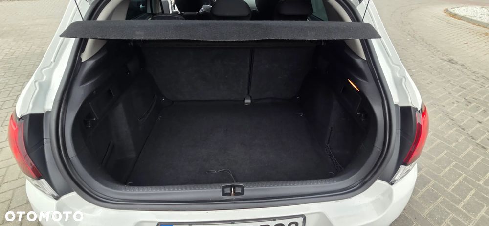 Citroën C4 PureTech e-THP 130 Exclusive - 36