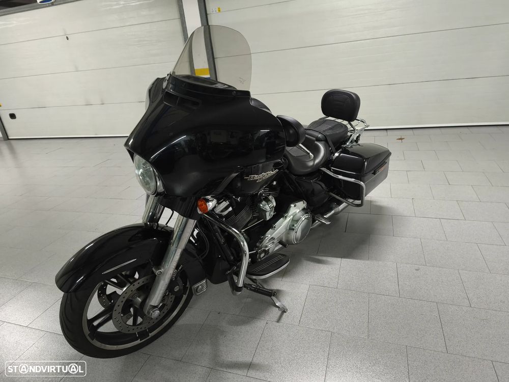 Harley-Davidson FLHXS Street Glide Special - 6
