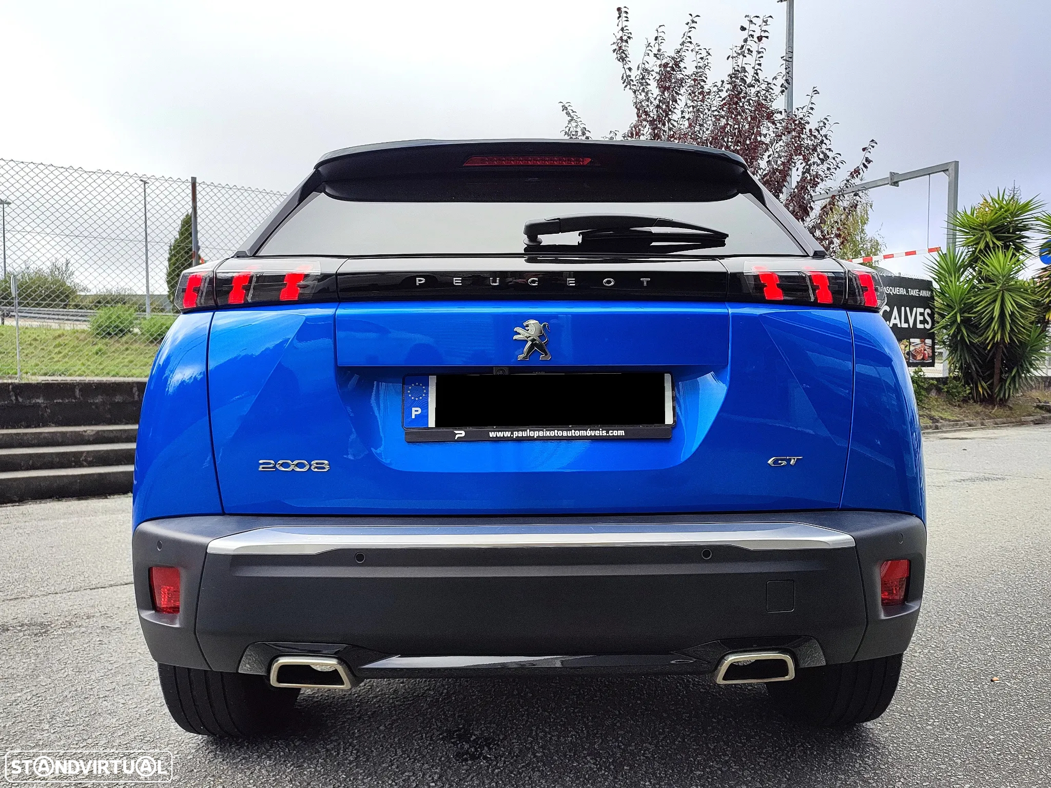 Peugeot 2008 1.2 PureTech GT EAT8 - 3