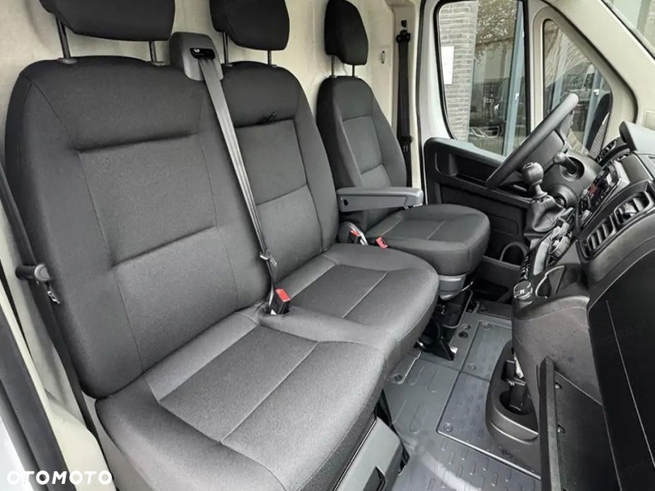 Opel Movano Heavy L2H2 2.2 140KM - 8