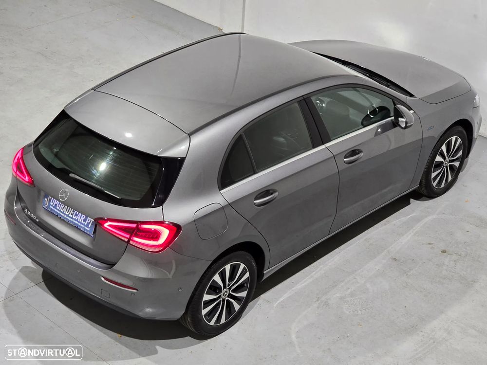 Mercedes-Benz A 250 e 8G-DCT Progressive - 3
