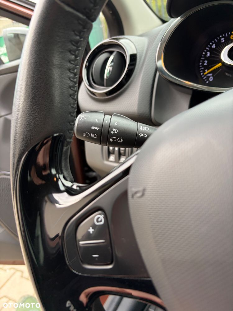 Renault Clio 1.2 16V Business EU6 - 11