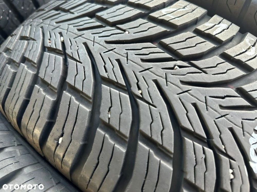 215/65/16C Nokian SeasonProof_7,5mm_2szt_(613) - 3