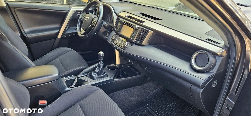Toyota RAV4 2.2 D-4D 4x4 Executive - 23